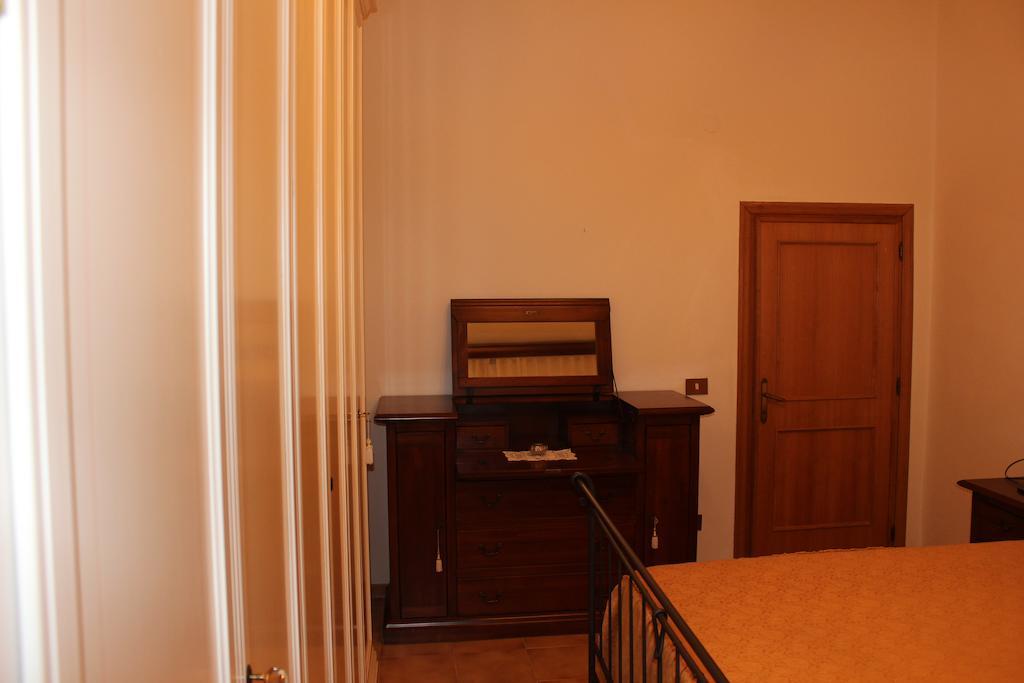 Il Vecchio Cipresso Apartment San Gimignano Ruang foto